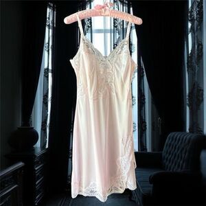 NWOT Vivian Pink Nylon Lace Chemise Slip Coquette Lingerie Size M